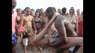 CRIOLA BEACH FESTIVAL 2012: HOT DANCE KUDURU-AFROHOUSE on the beachAfro-house on the beach!