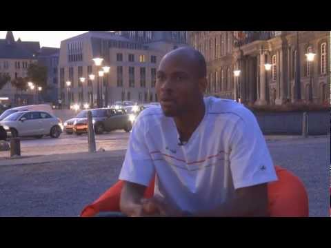 Les Joueurs, autrement... - La carrière Pro de Guy Muya - Belgacom Liège Basket