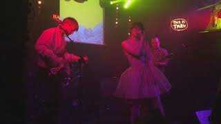 Priests - Pink White House - Live