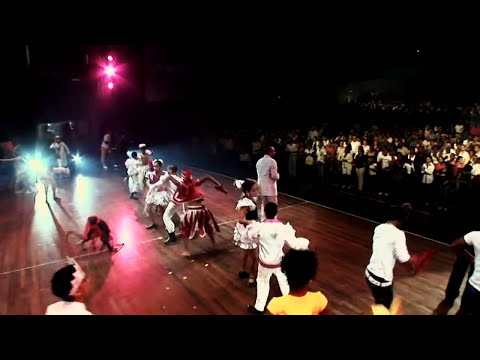 Adalberto Álvarez y su Son - Y qué tú quieres que te den? (Video Oficial)