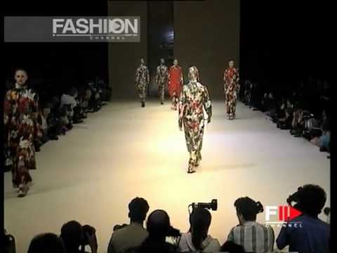 "Issey Miyake" Autumn Winter 1995 1996 Paris 4 of 7 pret a porter woman by FashionChannel