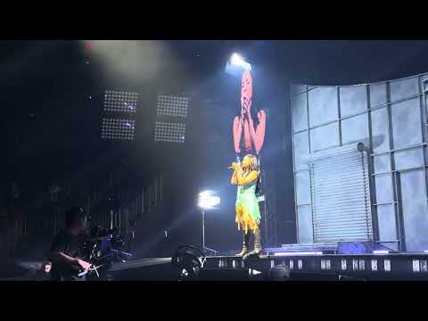 Demi Lovato - Lightweight (LIVE - It’s Not That Deep Tour Glendale, AZ)