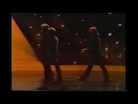 1979 - Bee Gees Win Favorite Pop-Rock Group - AMA