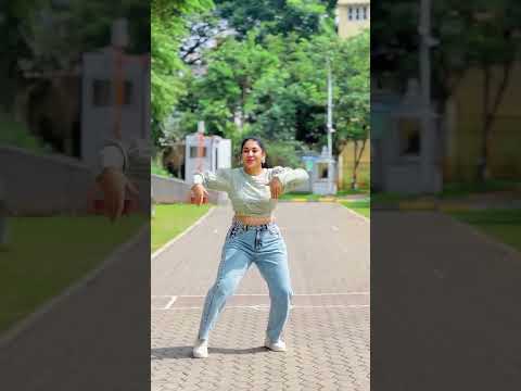 Preethiye nannusiru #youtubeshorts #dance #kannada #oldsongs #simplesteps #learning #learn #status