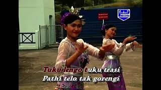 Download lagu Tayub Skk Tulungagung Full Album Cewek Gaul Sewu Tresno  mp3