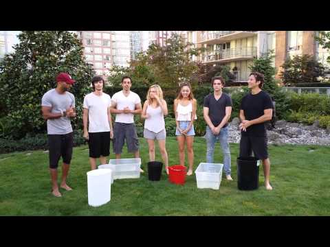 Cast of The 100 ALS Ice Bucket Challenge