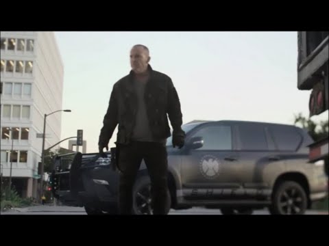 Sarge llega a la tierra - AGENTES DE SHIELD 6X01