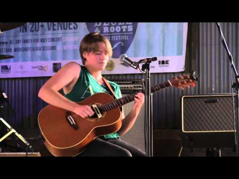 TJ Jobe at Bendigo Blues and Roots Family Day March 2014