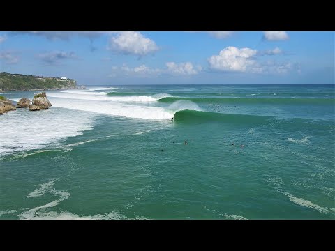 Padang Padang Turns On - Surfing Bali
