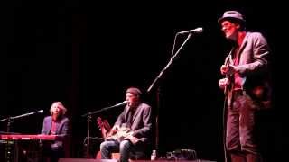 Harry Manx Dew On Roses 2014