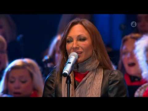 Charlotte Perrelli - Ave Maria (Live Stortorget, Örebro 2009)