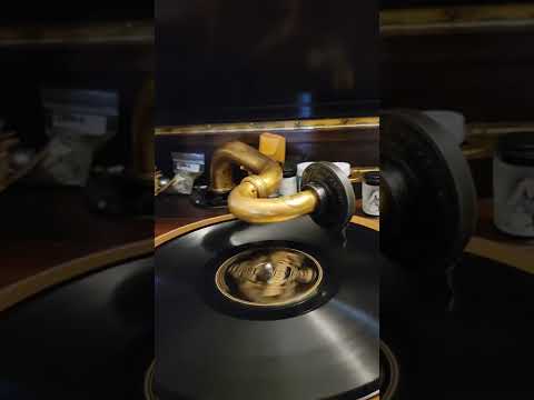 Here Comes The Showboat - (Tom Stacks) Harry Reser's Syncopators Columbia Records #1835 1929