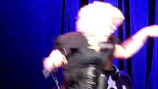 Cyndi Lauper singing Can&#39;t Blame Me in Atlantic City, NJ 8/7/09