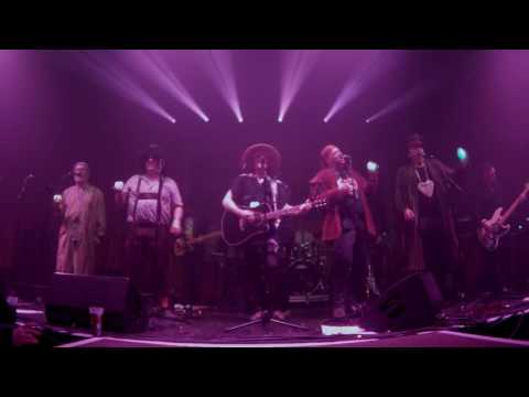 7. Dresdner Neujahrssingen – The Housemartins "Caravane Of Love" mit Ernst S.