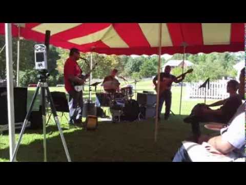 What's Going On - Anthony Wellington at the Accuracy Bass Showcase