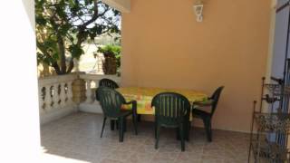 preview picture of video 'Carpentras  villa 4 chambres + bureau, garage et cave Villa'