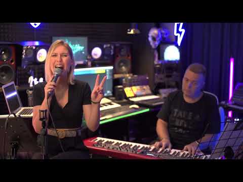 "2nite" : Crazy (Gnarls Barkley)