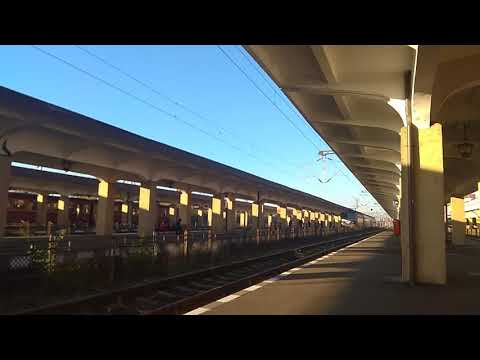Gara Ploiești Sud - Trenul IR 1655 pleacă în #Bacau 5.11.2019