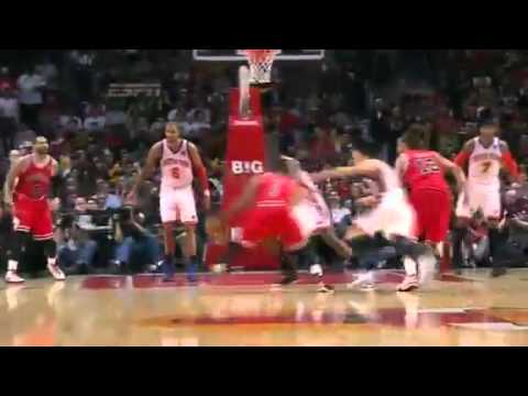 3/12/12 Jeremy Lin Steals From Rose Incredible Pass To Anthony Must See