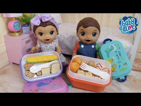 SETTING UP THE LUNCHBOXES FOR THE TWINS LAURINHA AND FELIPINHO