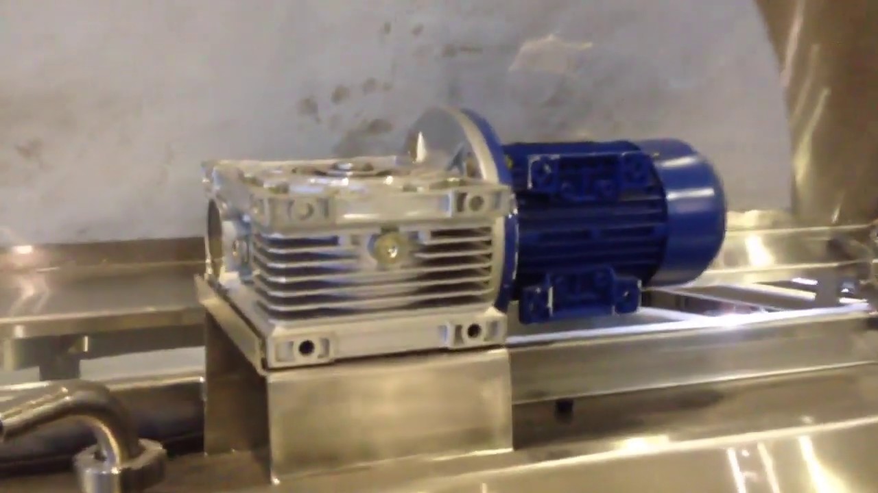 МОУ -1000 молокоохладитель