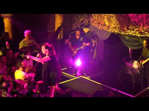 ESCKAZ in London: Marta Jandová (Czech Republic) - Rolling In the Deep (London Eurovision)