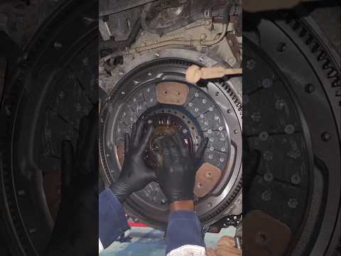 How a Clutch Works? #car #engine #clutch