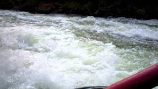 preview picture of video 'River rafting Kitka River Kuusamo sep. 2011'