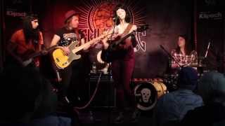 Nikki Lane - "Man Up" (Live In Sun King Studio 92 Powered By Klipsch Audio)