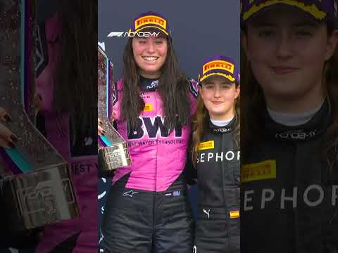 Champagne in the eyes is a classic racing driver problem 🍾😂