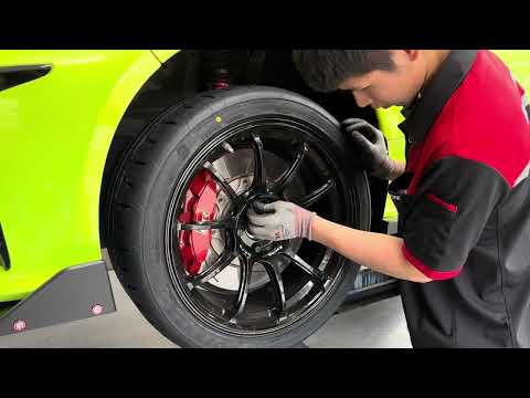 TOYOTA GR YARIS RE71RS 輪胎更換