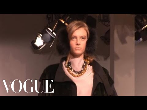 Fashion Show - Marni: Fall 2009 Ready-to-Wear