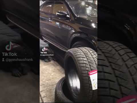325/35R22 Flow