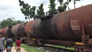 preview picture of video 'Oil train in Bangladesh'