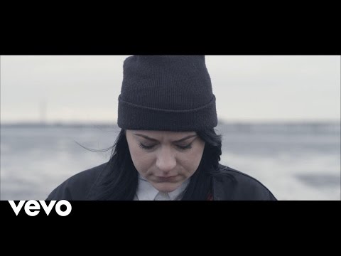 Lucy Spraggan - Unsinkable (Official Video)