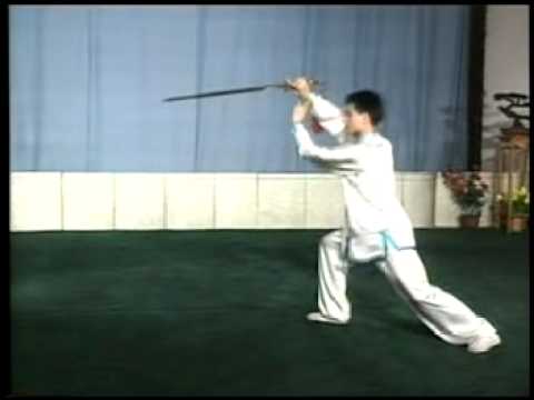 32式太極劍（背向演練 - 陳思坦）Taiji sword - 32 forms (back view demonstration - Chen Sitan）