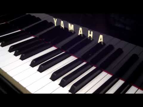 Lot 125: Yamaha grand piano G2 5'8 image 10