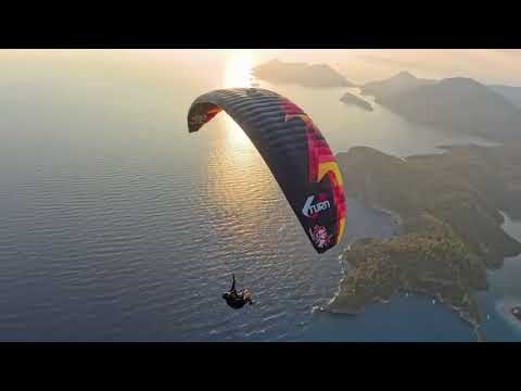 Dangerous skydiving maneuver 😨