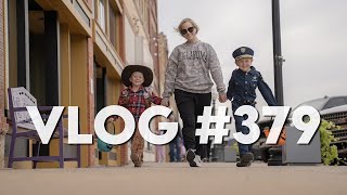 VLOG #379 / Trick or Treating with Bodhi and Ford! / 10.31.25