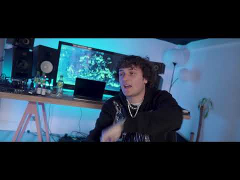 J Dizz - Mad At Me (Music Video)