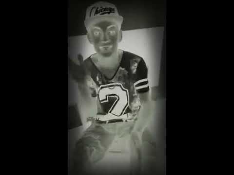 Entre la linda y la fea😂👌