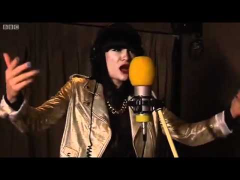 Jessie J - Nobodys Perfect and Price Tag (Radio 1 Live Lounge)
