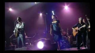 Nouvelle Vague - Don&#39;t Go - Live de la semaine french tv 2006.avi