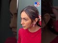 Live Like A Celebrity Rakul Statement To His Followers TV9