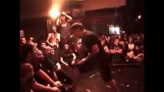 Throwdown - 01 - Never Back Down - Live in Montreal QC - 08/12/2003