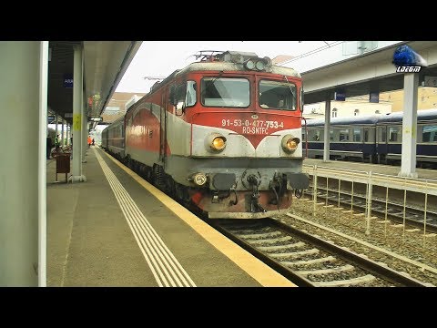 Delfinul 477-753-4 & IR74-1 Brașov-Simeria-Budapest Keleti in Gara Arad Station - 09 December 2019