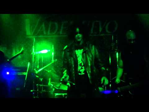 Exsanguination Throne - At the Indise of the Darkness (12-07-14)