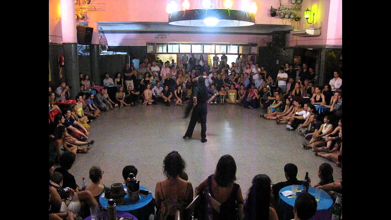 CLAUDIO GONZÁLEZ y JUNIOR CERVILA en Viva La Pepa! Milonga (1/2)