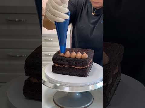 Welcomed my mom to Dubai with her favorite chocolate cake #cakedecoration #chocolatecake #cake