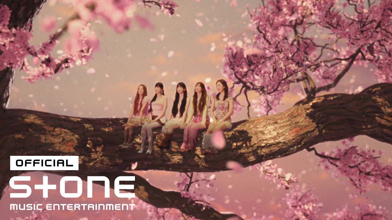 Apink — Love Me More